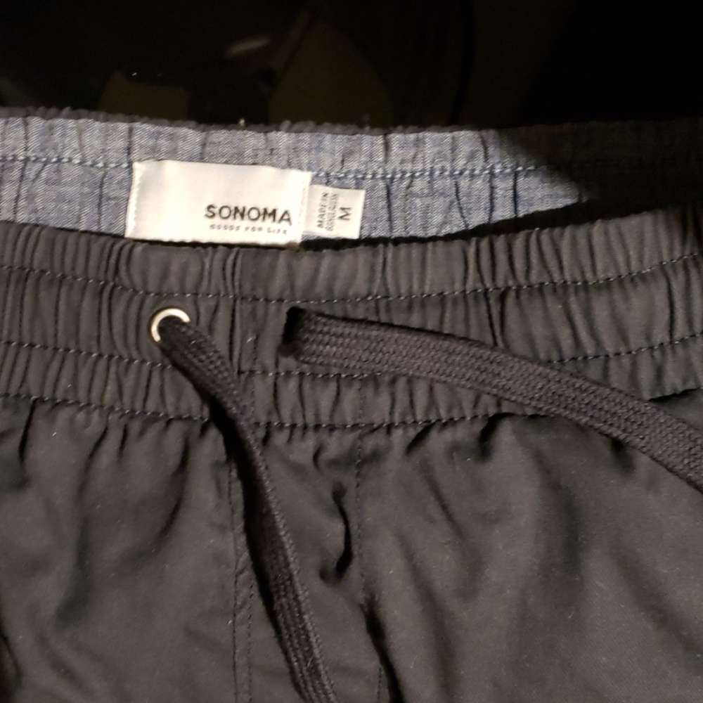 Shorts - Picture 2 of 2